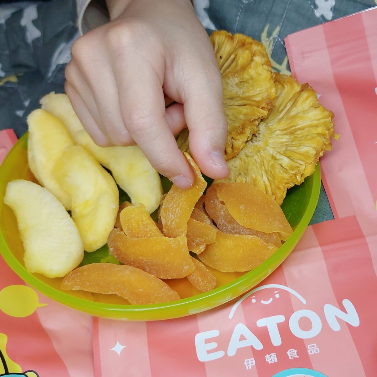 【果乾推薦】健康美味成分超簡單|伊頓食品★ EATON|曠野文農低溫烘焙新鮮果乾|蘋果乾、水蜜桃乾、鳳梨花乾 - 第5張圖